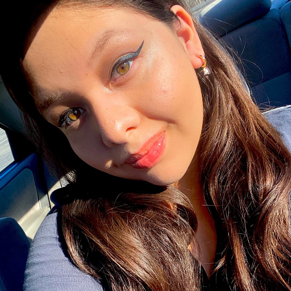 Meet your Posher, Maria